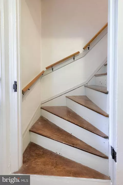 Entry Way - 751 Stackstown Rd, Bainbridge, PA 17502 photo 3 of 7
