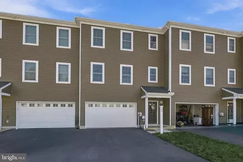 111 Meadowbrook Ln, New Providence, PA 17560