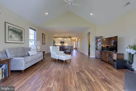 Entry Way - 576 Allegiance Dr, Lititz, PA 17543 photo 6 of 14