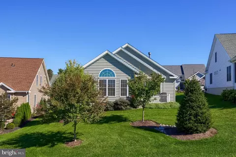 Exterior - 576 Allegiance Dr, Lititz, PA 17543 photo 6 of 10