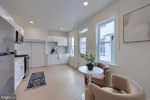 123 Green St, Lancaster, PA 17602