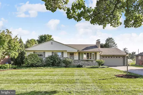 100 Corry Ave, Lancaster, PA 17601