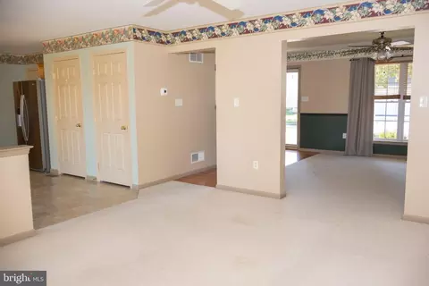 Living - 338 Cambridge Ln, Lititz, PA 17543 photo 3 of 3