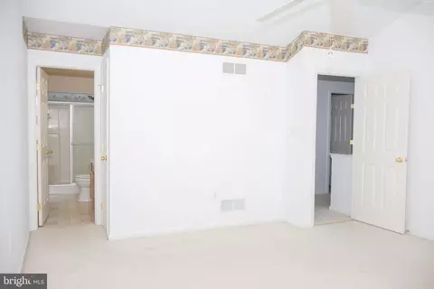 Bedroom - 338 Cambridge Ln, Lititz, PA 17543 photo 6 of 6