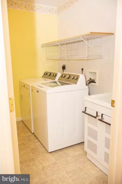 Other - 338 Cambridge Ln, Lititz, PA 17543 photo 4 of 15