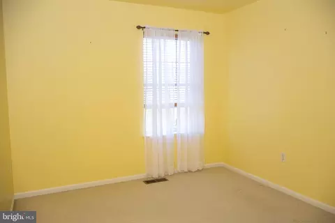 Bedroom - 338 Cambridge Ln, Lititz, PA 17543 photo 1 of 6
