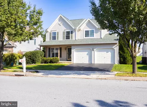 Exterior - 338 Cambridge Ln, Lititz, PA 17543 photo 2 of 3