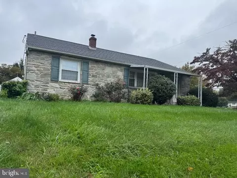 404 Hilton Dr, Lancaster, PA 17603