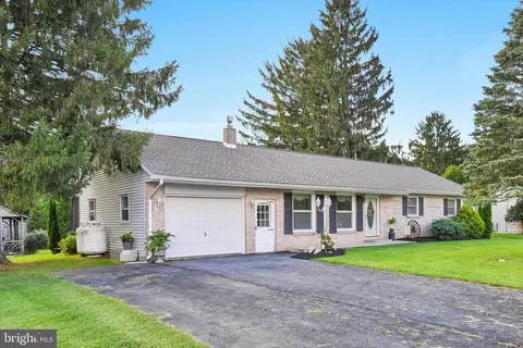 Exterior - 120 Hershey Rd, Lititz, PA 17543 photo 5 of 10