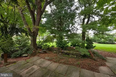 Exterior - 526 Ashton Pl, Lititz, PA 17543 photo 6 of 12