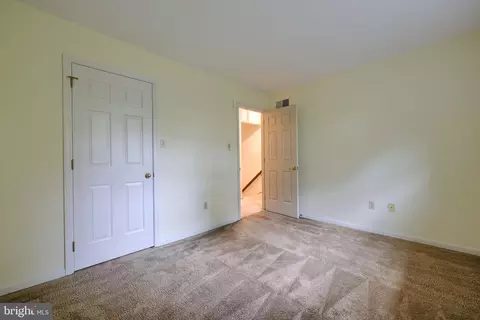 Bedroom - 526 Ashton Pl, Lititz, PA 17543 photo 3 of 6
