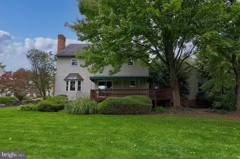 Exterior - 526 Ashton Pl, Lititz, PA 17543 photo 10 of 12