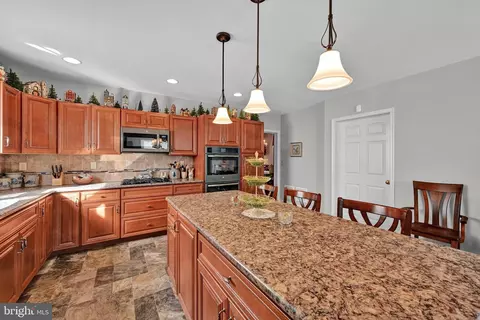 Kitchen - 233 S Spruce St, Lititz, PA 17543 photo 4 of 4