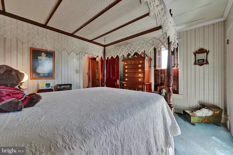 Bedroom - 233 S Spruce St, Lititz, PA 17543 photo 2 of 2