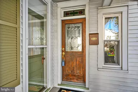 Entry Way - 233 S Spruce St, Lititz, PA 17543 photo 1 of 2
