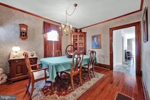 Dining - 233 S Spruce St, Lititz, PA 17543 photo 1 of 3