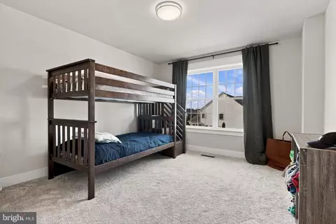 Bedroom - 354 Amber Dr, Lititz, PA 17543 photo 3 of 4