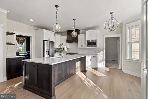 Kitchen - 354 Amber Dr, Lititz, PA 17543 photo 1 of 6