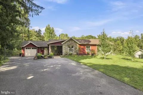 Exterior - 80 Dead End Rd, Lititz, PA 17543 photo 5 of 33