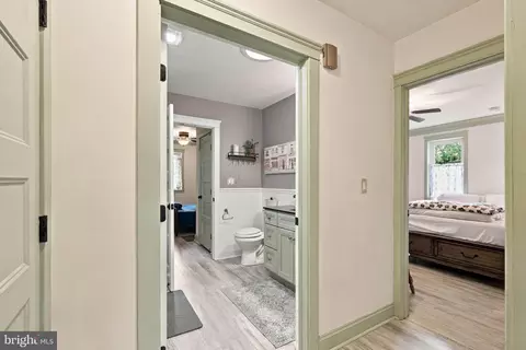 Entry Way - 80 Dead End Rd, Lititz, PA 17543 photo 10 of 14