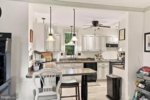 Kitchen - 80 Dead End Rd, Lititz, PA 17543 photo 1 of 6