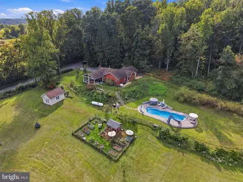 View/Area - 80 Dead End Rd, Lititz, PA 17543 photo 1 of 6