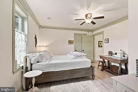Bedroom - 80 Dead End Rd, Lititz, PA 17543 photo 6 of 7