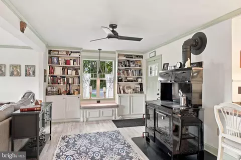 Entry Way - 80 Dead End Rd, Lititz, PA 17543 photo 2 of 14