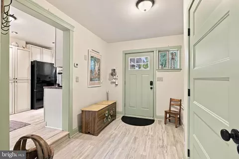 Entry Way - 80 Dead End Rd, Lititz, PA 17543 photo 12 of 14