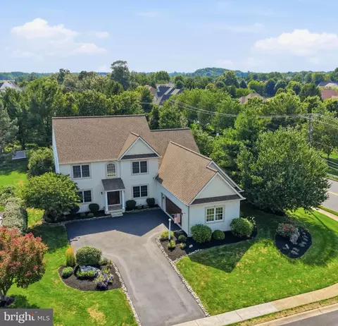 View/Area - 1146 S Bristol Dr, Lititz, PA 17543 photo 1 of 1
