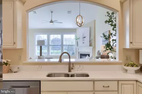 Kitchen - 624 Northfield Rd, Lititz, PA 17543 photo 4 of 4