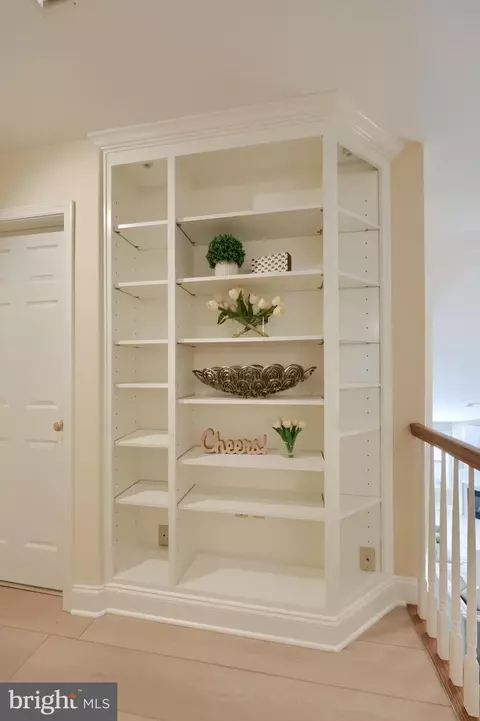 Entry Way - 624 Northfield Rd, Lititz, PA 17543 photo 10 of 10