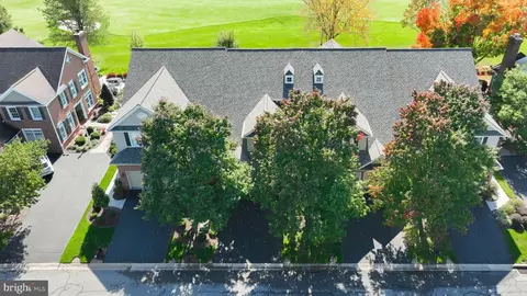 View/Area - 624 Northfield Rd, Lititz, PA 17543 photo 2 of 19