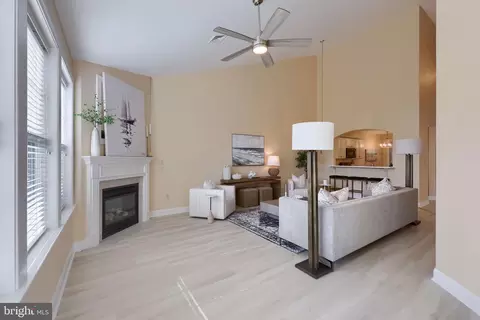 Living - 624 Northfield Rd, Lititz, PA 17543 photo 4 of 4