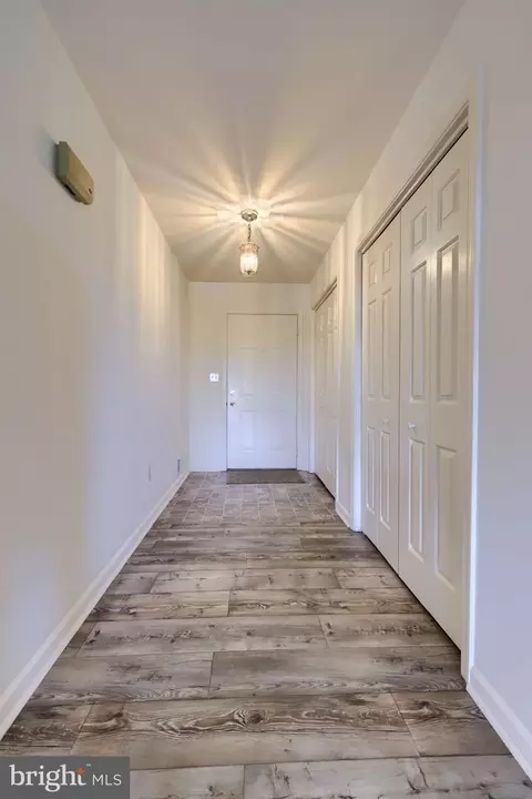 Entry Way - 811 S Cedar St, Lititz, PA 17543 photo 1 of 2
