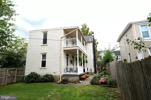 Exterior - 23 W Orange St, Lititz, PA 17543 photo 3 of 7
