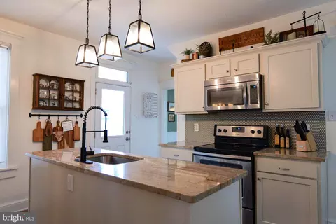 Kitchen - 23 W Orange St, Lititz, PA 17543 photo 1 of 2