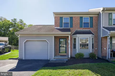 23 Windemere Ct, Elizabethtown, PA 17022
