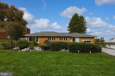 117 Locust Ln, Willow Street, PA 17584