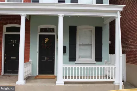 319 E Chestnut St, Lancaster, PA 17602