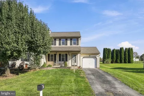 403 Groffdale Rd, Quarryville, PA 17566