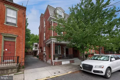 138 N Mulberry St, Lancaster, PA 17603