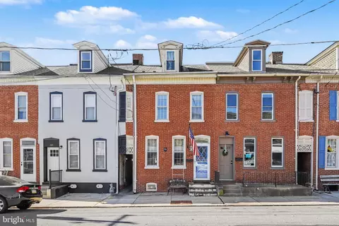 120 N 8th St, Columbia, PA 17512