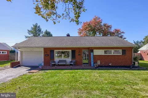 320 Lynn Ave, Landisville, PA 17538