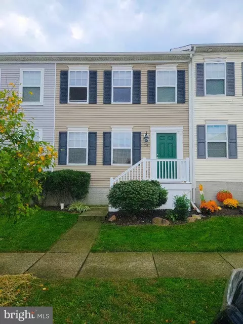 138 Honeysuckle Dr, Marietta, PA 17547