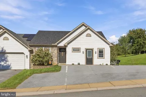 293 Beech St, Denver, PA 17517