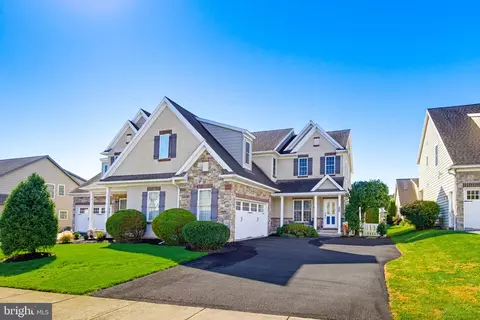 46 Agape Dr, Ephrata, PA 17522