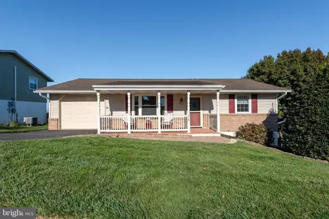 315 Vista Dr, Ephrata, PA 17522