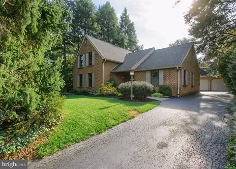 1120 W Main St, Ephrata, PA 17522