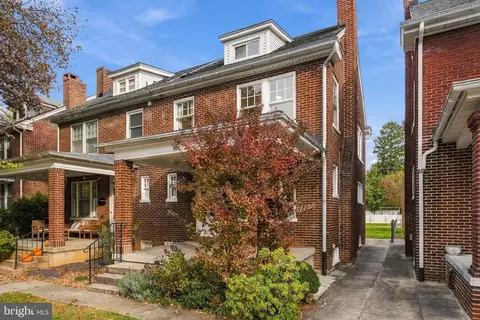 825 State St, Lancaster, PA 17603